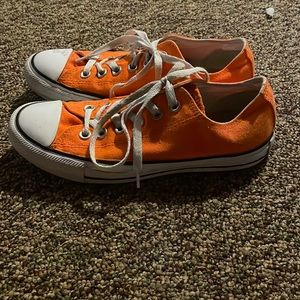 Orange Low top Converse
